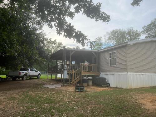 Alpine Lakeview Double Wide 6beds 3BR Wifi Washer&Dryer in Hemphill, USA