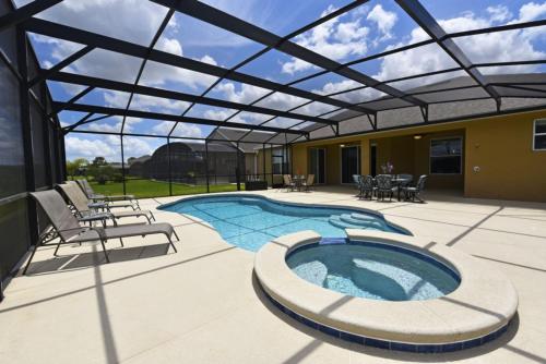 Watersong 5 Bed 4 Baths in Davenport, USA
