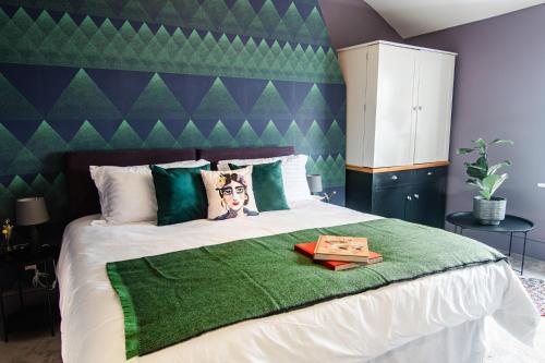 2 twin beds