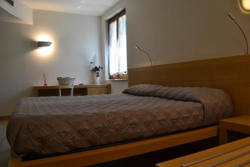 2 twin beds