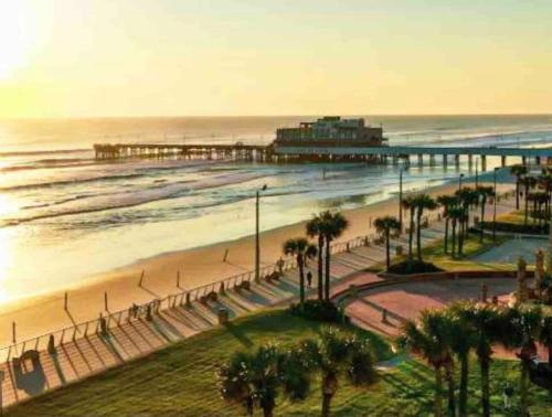 The perfect Little Cottage for your gateway! in Eustis (FL)