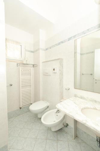 Hotel Saint Louis - image 5