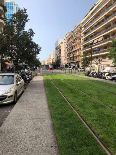Promenade Des Anglais 20m - Tap to explore photos