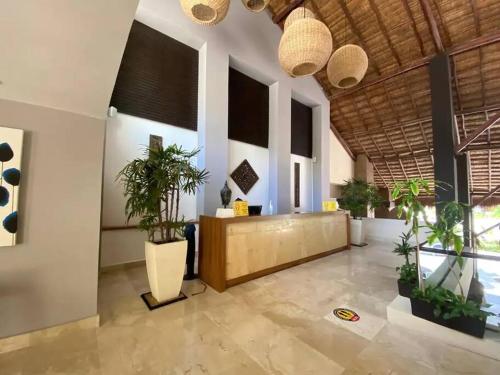 Oceanfront Bliss:2BR/2BA near Mamita´s Beach Club