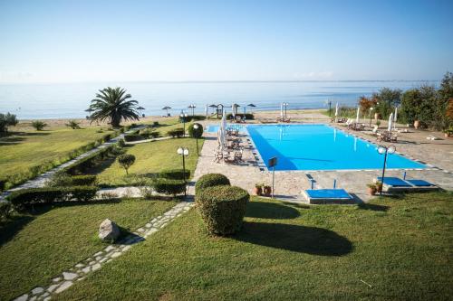 Alkinoos Beach Hotel - image 10