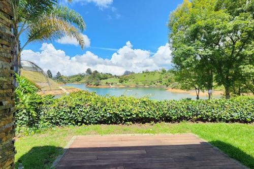 Maremansa Lake House Guatapé