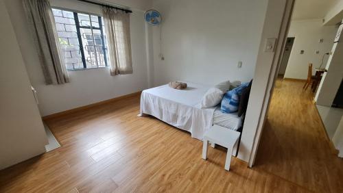 Spacious 3 BRM Apartment - image 2