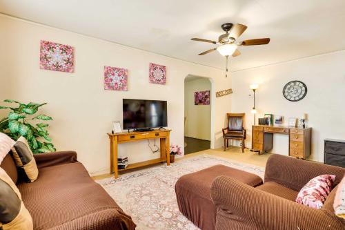 . Cottage w/ Furnished Deck: 1 Mi to Dtwn Craig!