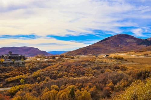 Mountain Oasis Mountain Oasis