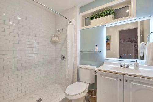 Santa Monica Hotel Room Type - Standard Family Room