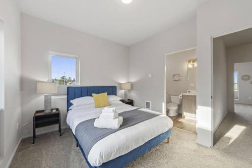*Brand New* Fully Updated Condo 910 in Anacortes *Brand New* Fully Updated Condo 910 in Anacortes