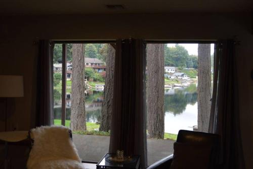 Lake St.Claire Waterfront, 1 beds / 1 bath