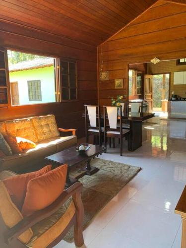 Casa em Visconde de Mauá - Vale do Alcantilado (Casa em Visconde de Maua - Vale do Alcantilado) in Bocaina De Minas