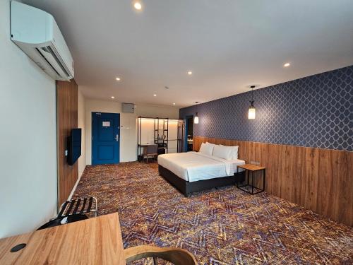 room detail thumbnail 0