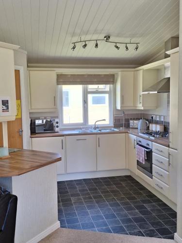 Thornbury Holiday Park - image 3