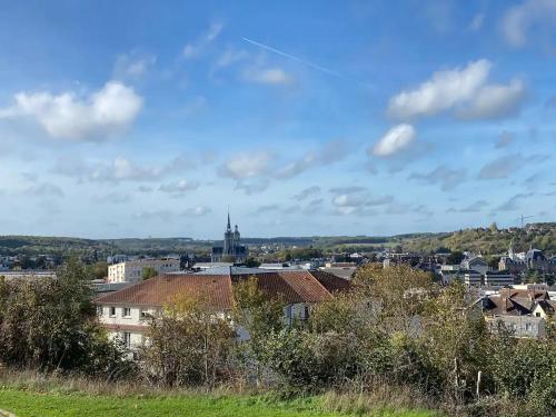 Maison au calme dominant la ville d'Evreux