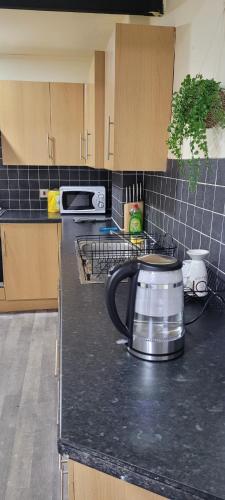 16 Decent Homes in Dukinfield