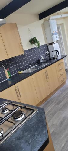 16 Decent Homes in Dukinfield