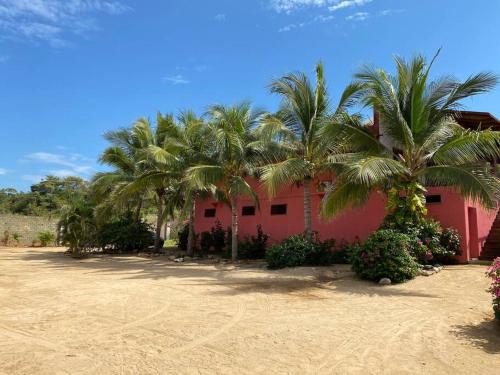 Siete Piedras Beachfront Village