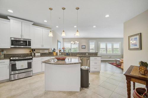 Palma Sola Bay Club Condominium in Bradenton, USA