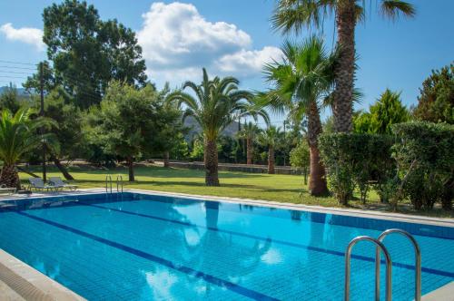 Leone Luxury Villas