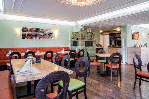 Akzent Hotel Restaurant Hirsch - 레스토랑