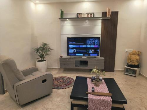Luxurious Farm House - Auroville, Edayanchavadi