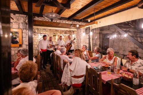 Heritage Hotel Tragos - image 9