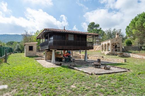 Accommodation in Querol Municipality