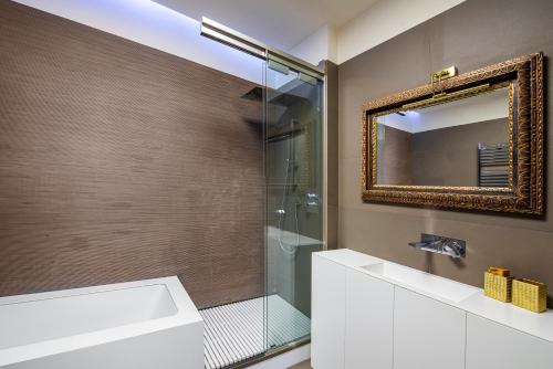 [ROMAN JEWEL] Elegant apartment near the center, Rom (Foto 8)