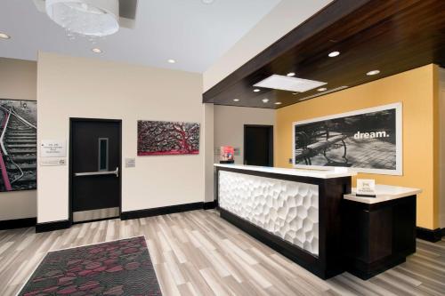 Hampton Inn Huntsville/Village of Providence, AL