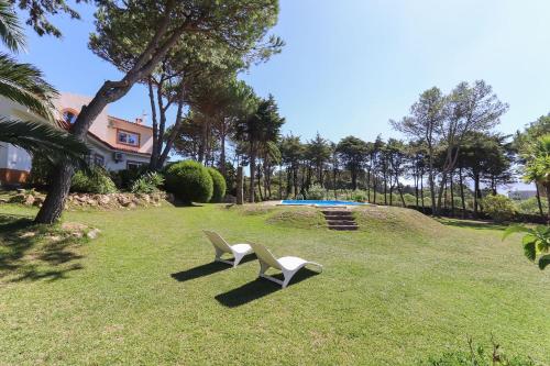 Sintra Classic Villa with Pool by Homing