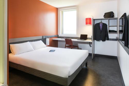 photo chambre ibis budget Aéroport Lyon Saint Exupéry