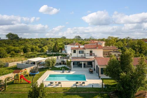 Villa PERLA VERDE in กุนย์