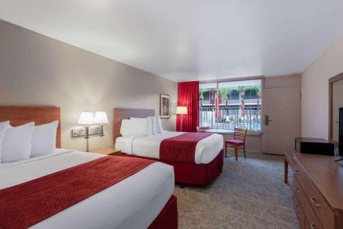 Ramada by Wyndham Kissimmee Gateway