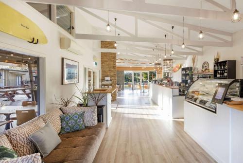 Előcsarnok, Ramada Resort by Wyndham Phillip Island in Phillip Island