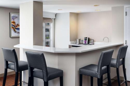 บริการและสิ่งอำนวยความสะดวก, Hilton New Orleans Riverside in นิวออร์ลีนส์ (LA)