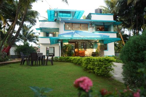 Berry Stays - The Castle - 5BHK Villa - Alibag