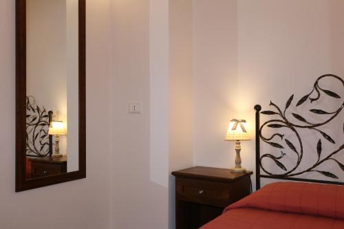 Quadruple Room with Private Bathroom image 10