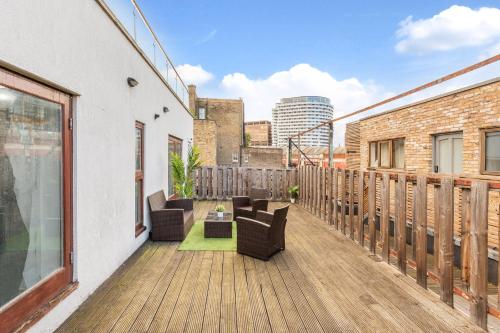 View of the London Eye & Large Terrace - Excellent Flat close to London Waterloo Station, Londres (photo 9)
