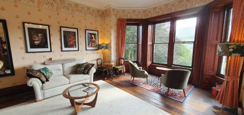 Cader Suite at PenYcoed Hall incl Luxury Hot Tub 5