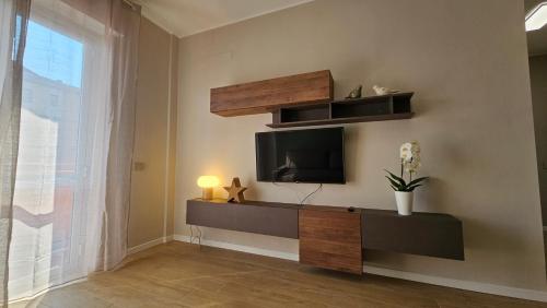 共用Lounge/電視區, Jack apartment Milan - Rho Fiera - H Sacco - San Siro in 邦德歐比尼