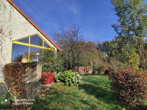 Haut de villa : véranda, terrasse, vue piscine