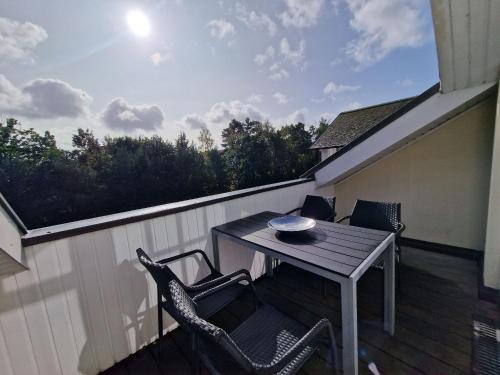 Balcony/terrace, Dunenpark Binz - Komfort Ferienwohnung mit 1 Schlafzimmer und Balkon im Dachgeschoss 308 in Ostseebad Binz