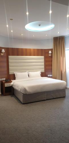 فندق اجيال المدينة 1--Ajyal Al Madinah Hotel 1 in Bani Dhafar