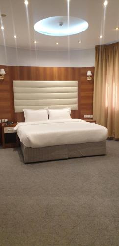 فندق اجيال المدينة 1--Ajyal Al Madinah Hotel 1 in Bani Dhafar