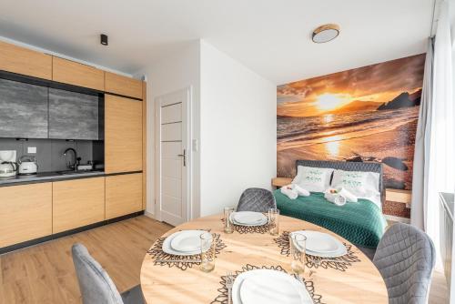 Horyzont Apartamenty- Studio- SAUNA&FITNESS -BAŁTYCKA 2- ŚNIADANIA (Horyzont Apartamenty- Studio- SAUNA&FITNESS -BALTYCKA 2- SNIADANIA) in โคโลเบอร์เซก