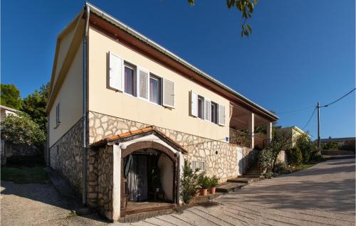 3 Bedroom Stunning Home In Modric