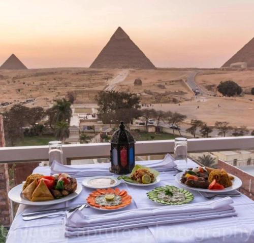 Food and beverages, Great Pyramid Inn in Giza