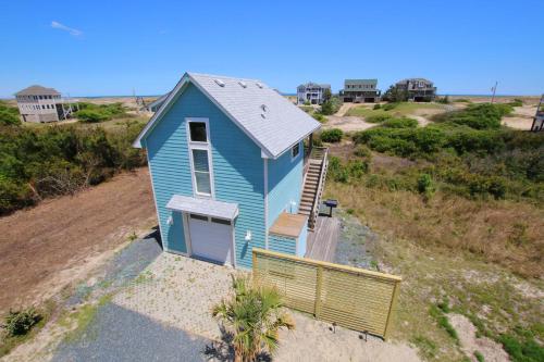 4x2279B, Charming Tiny Cottage- Oceanside, Covered Deck
